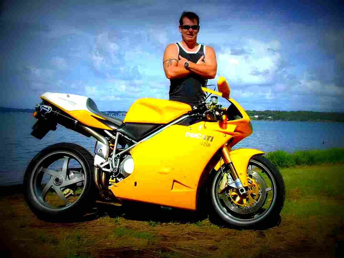 Ducati 748 S 2001 1 motorbike A4 Photo Print