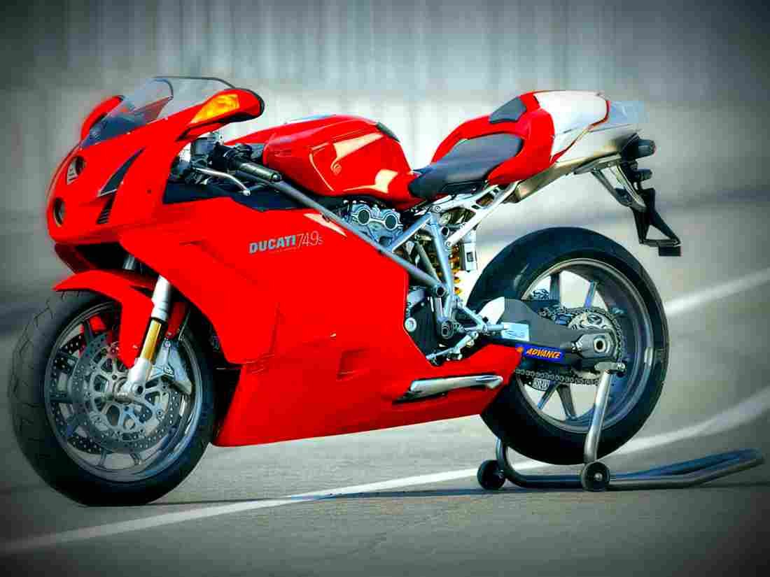 Ducati 749 2004 3 motorbike A4 Photo Print