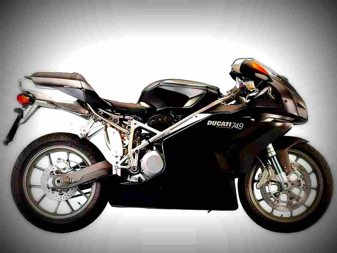 Ducati 749 2004 4 motorbike A4 Photo Print
