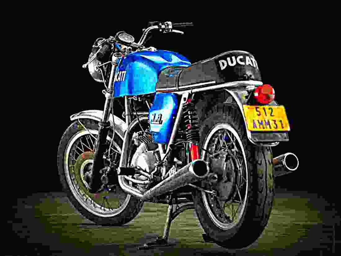 Ducati 750 GT 1972 3 motorbike A4 Photo Print