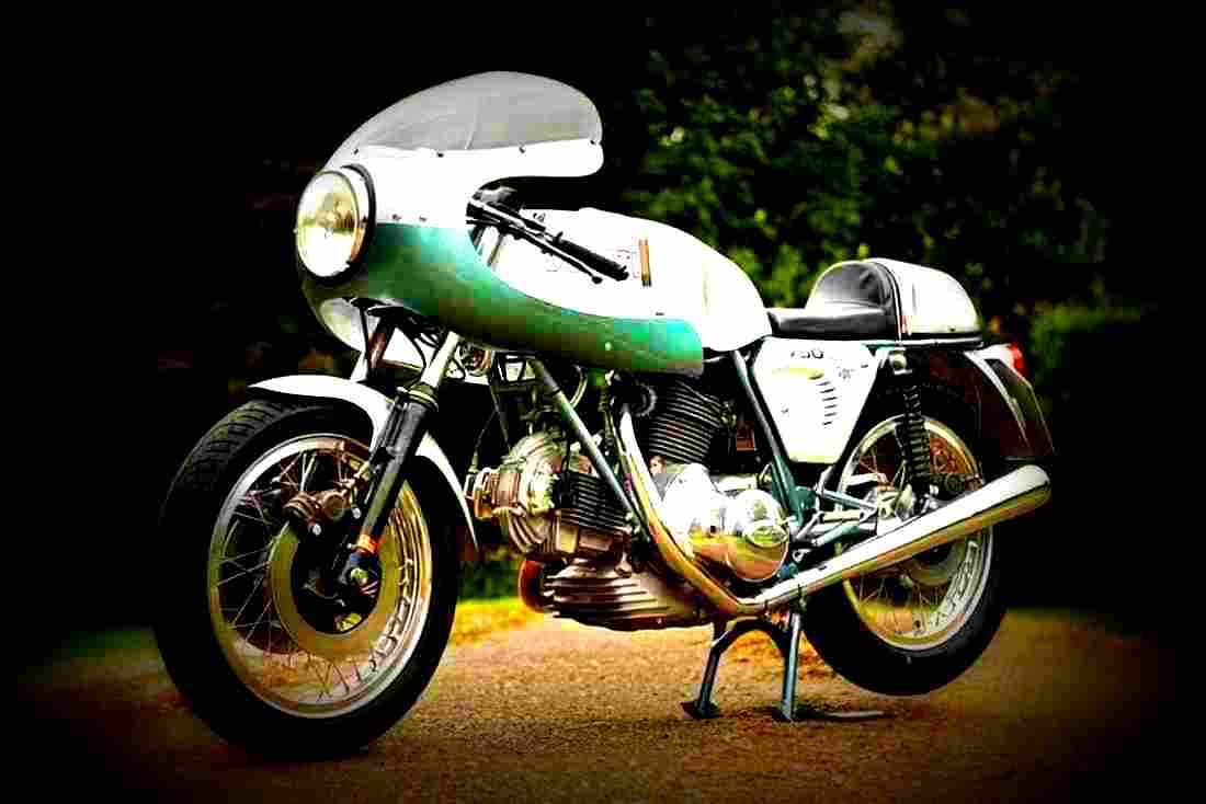 Ducati 750 SS 1973 1 motorbike A4 Photo Print