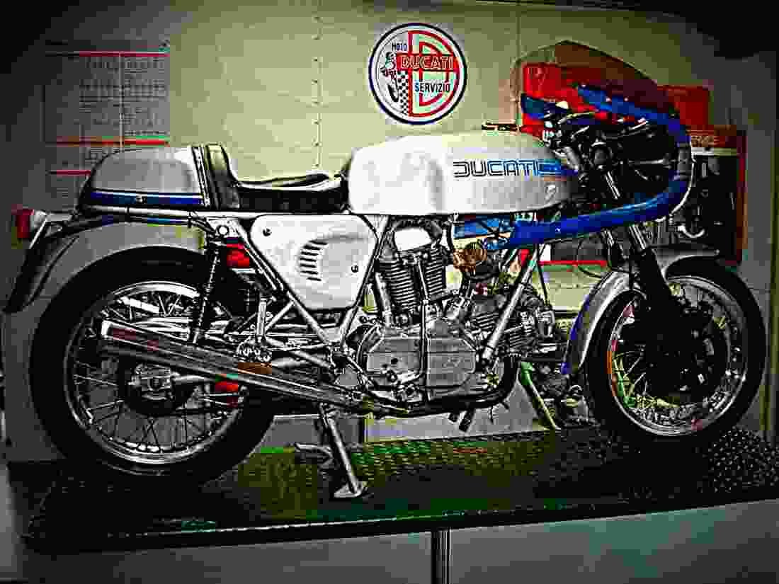 Ducati 750 SS 1976 4 motorbike A4 Photo Print