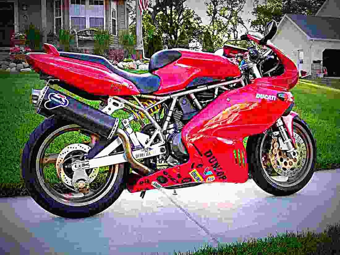 Ducati 750 Supersport 2001 2 motorbike A4 Photo Print