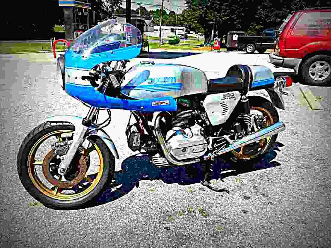 Ducati 860 GT 1976 5 motorbike A4 Photo Print