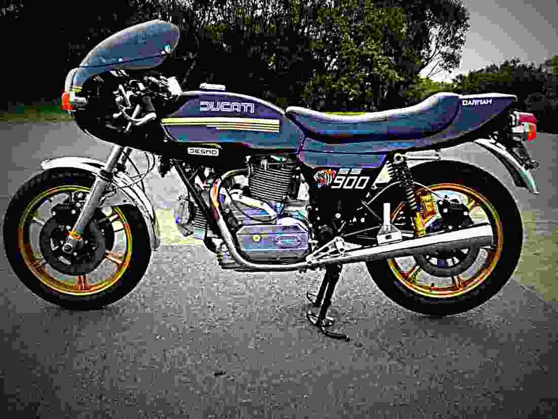 Ducati 900 SS 1978 3 motorbike A4 Photo Print