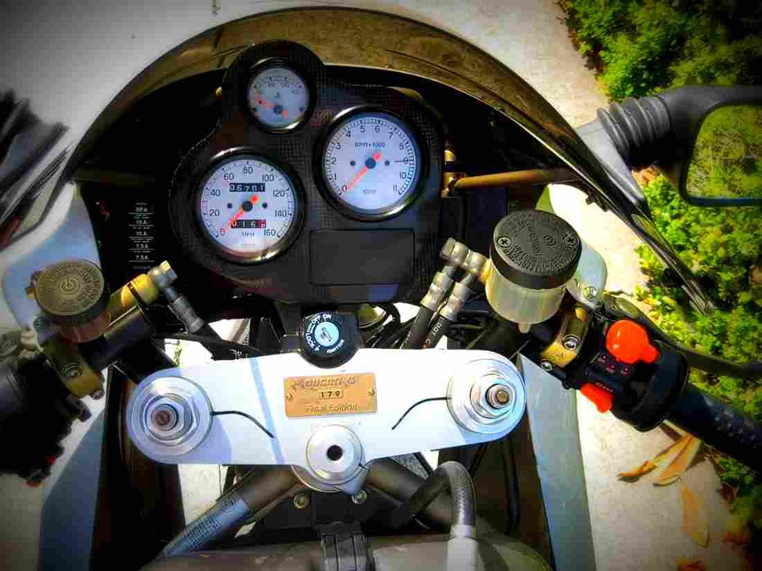 Ducati 900 SS FE 1998 6 motorbike A4 Photo Print