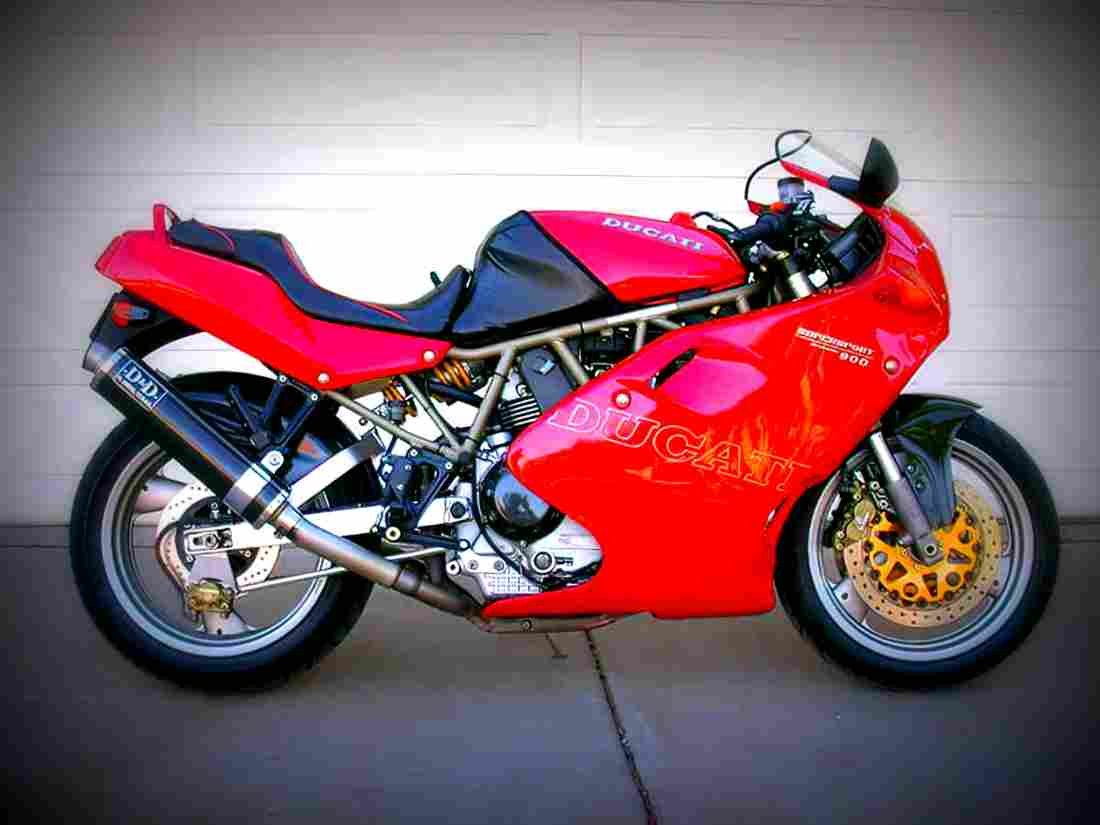 Ducati 900 SS Hailwood Replica 1982 5 motorbike A4 Photo Print