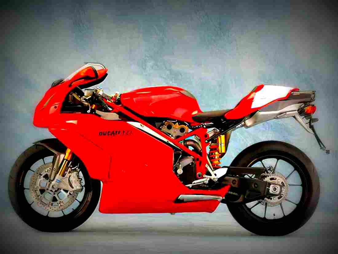 Ducati 999 R 2004 5 motorbike A4 Photo Print