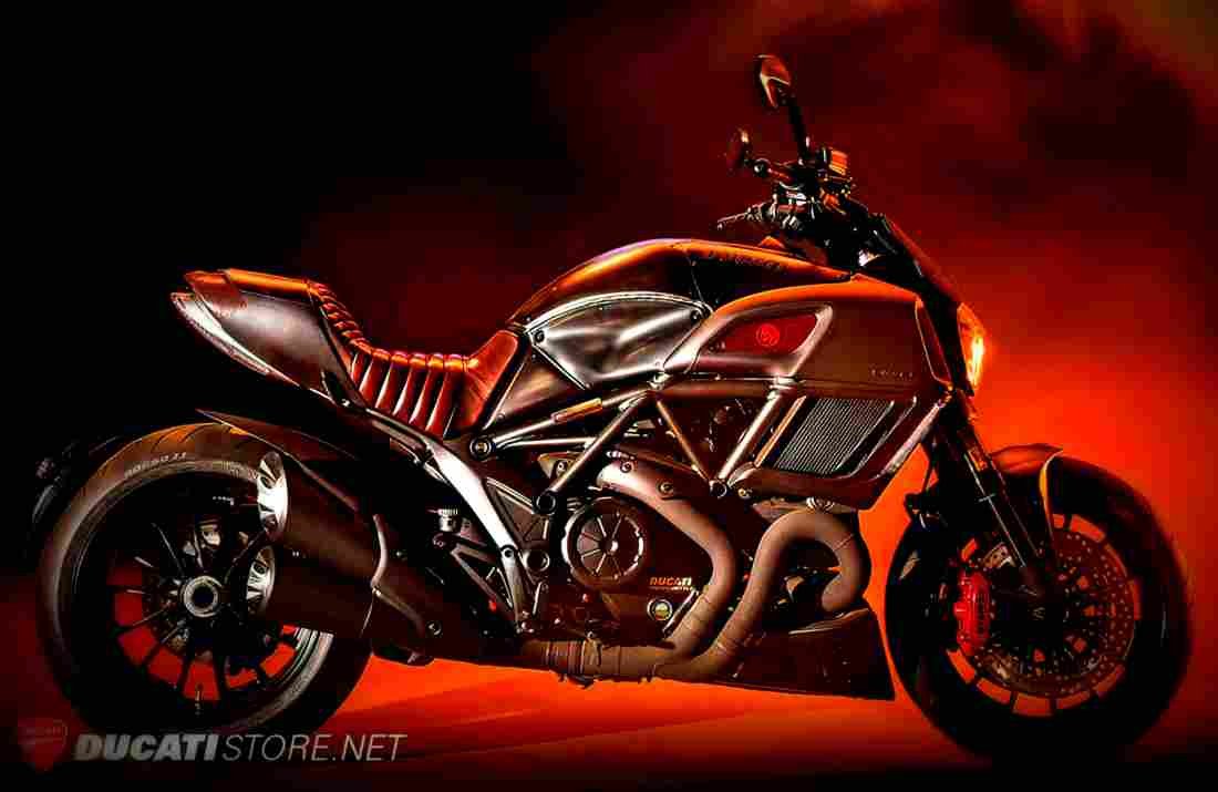Ducati Diavel Diesel 2017 1 motorbike A4 Photo Print