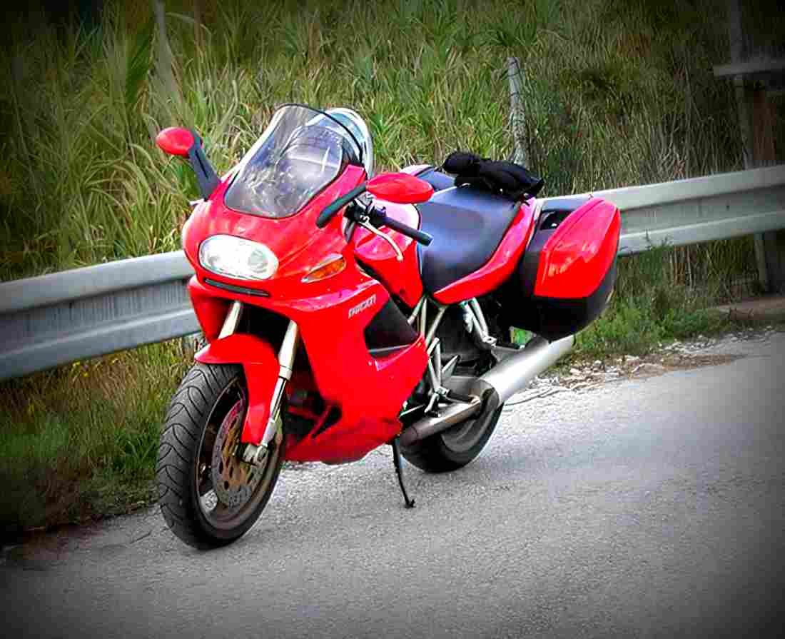 Ducati ST 4 1999 1 motorbike A4 Photo Print