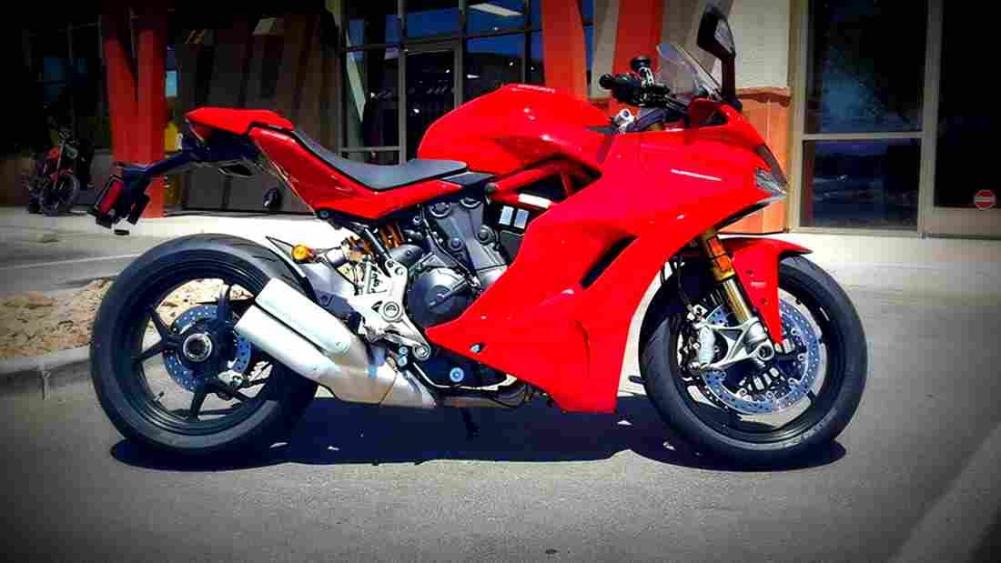 Ducati SuperSport 2018 3 motorbike A4 Photo Print