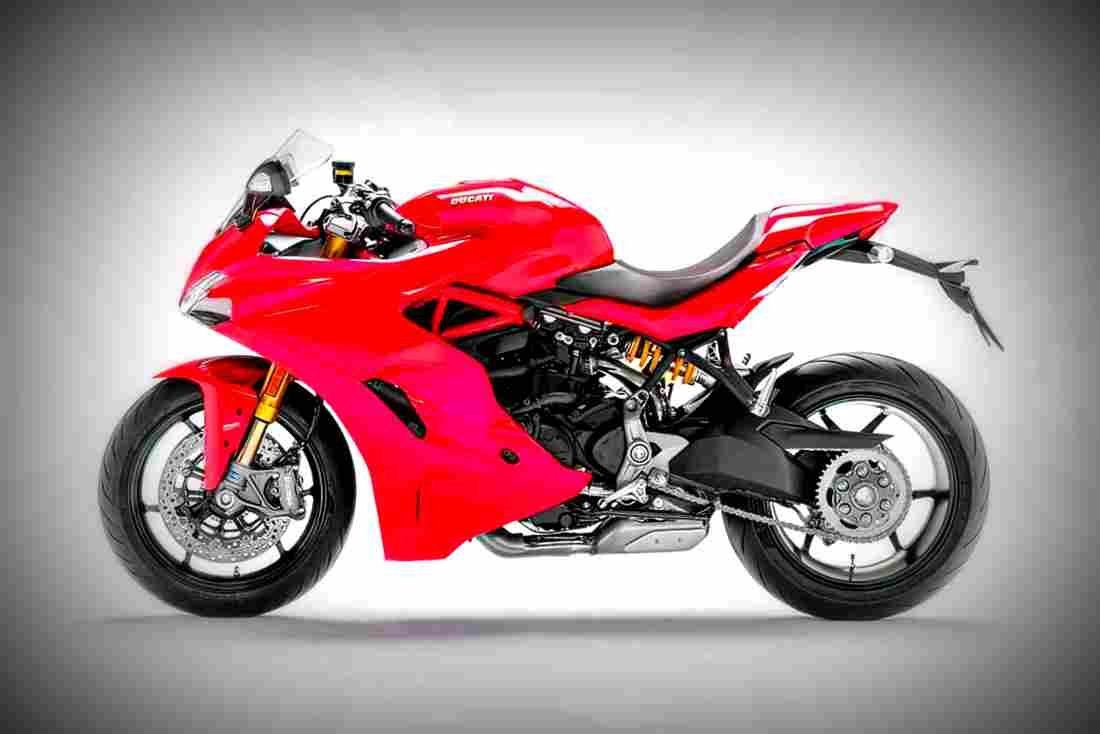 Ducati SuperSport S 2018 3 motorbike A4 Photo Print