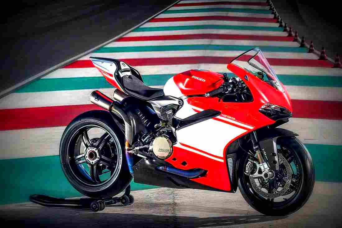 Ducati Superleggera 1299 2017 2 motorbike A4 Photo Print