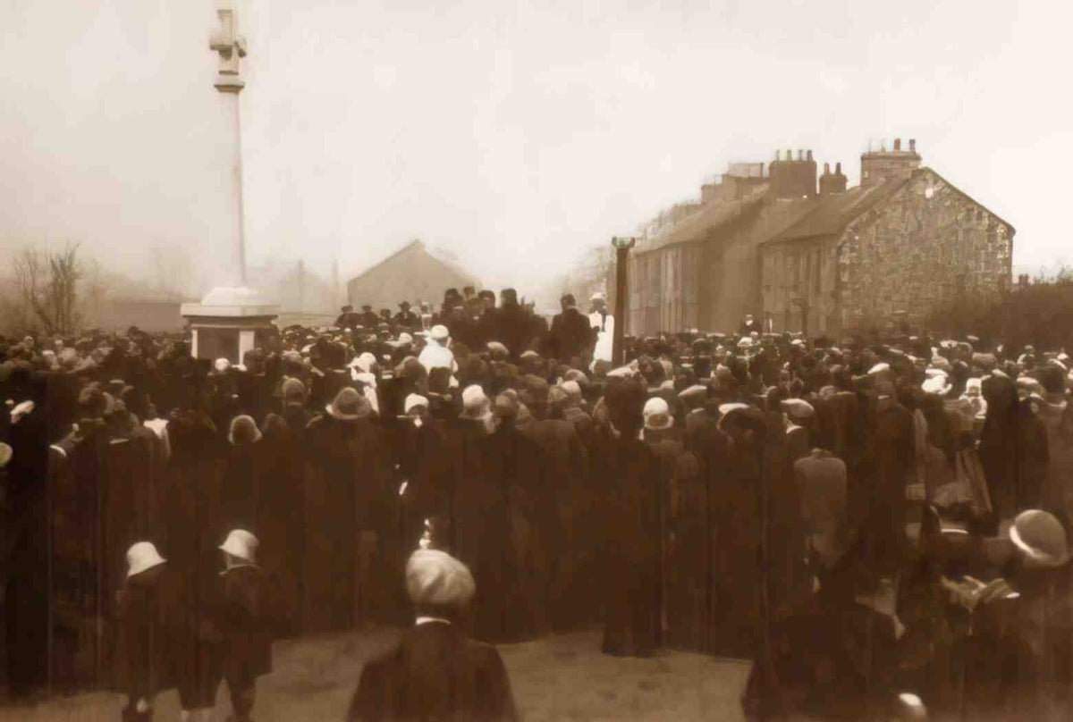 Durham Byers Green Cenotaph unveiling in the 1920s Vintage A4 Photo Print