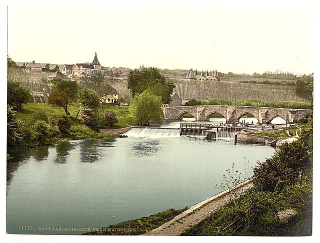 East Farleigh Lock near Maidstone Vintage A4 Photo Print