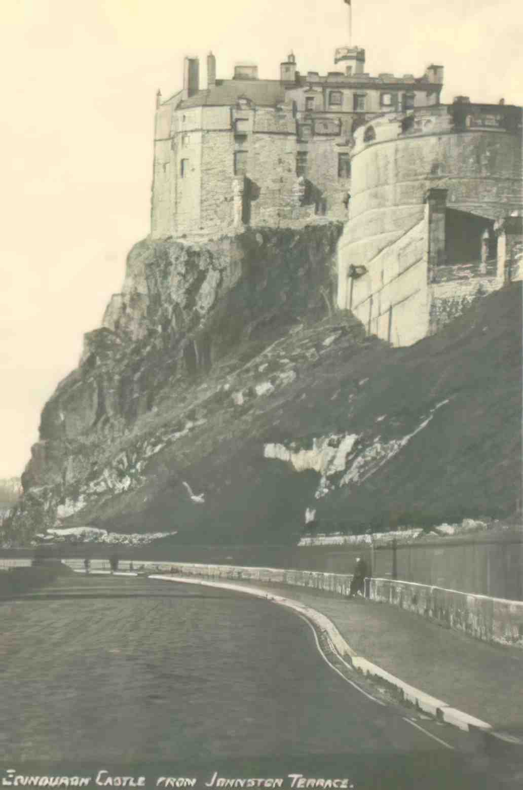 Edingburghshire Edinburgh Castle from Johnston Terrace Vintage A4 Photo Print