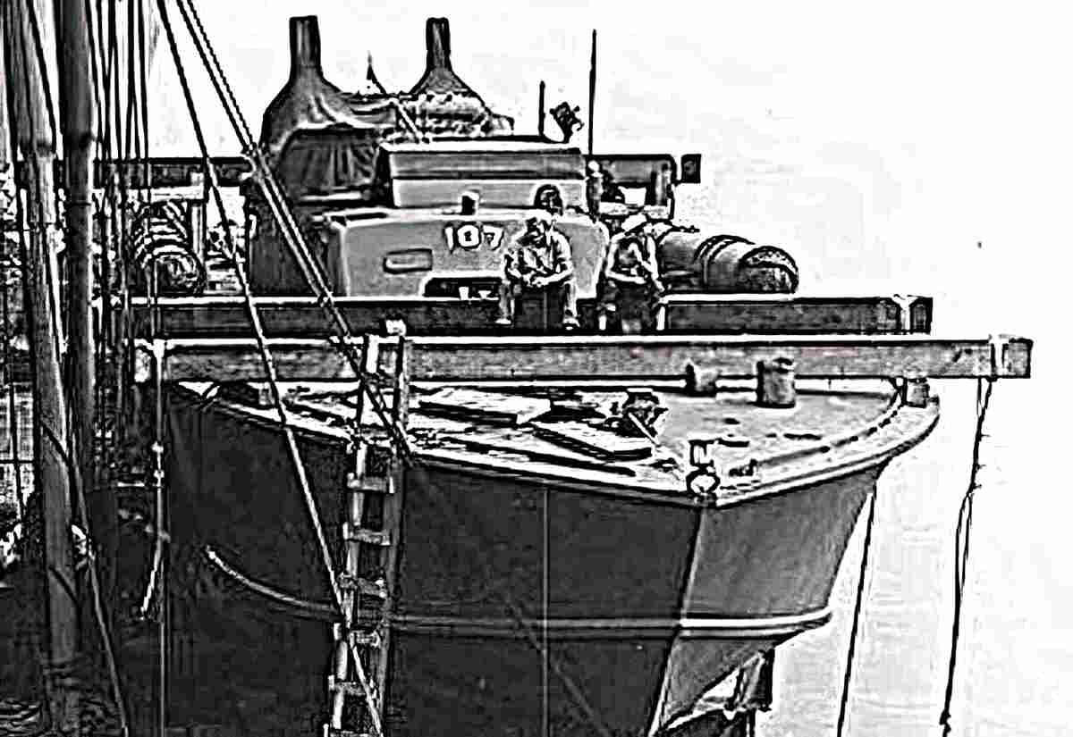 Elco Pt 3 (2) Military A4 Photo Print