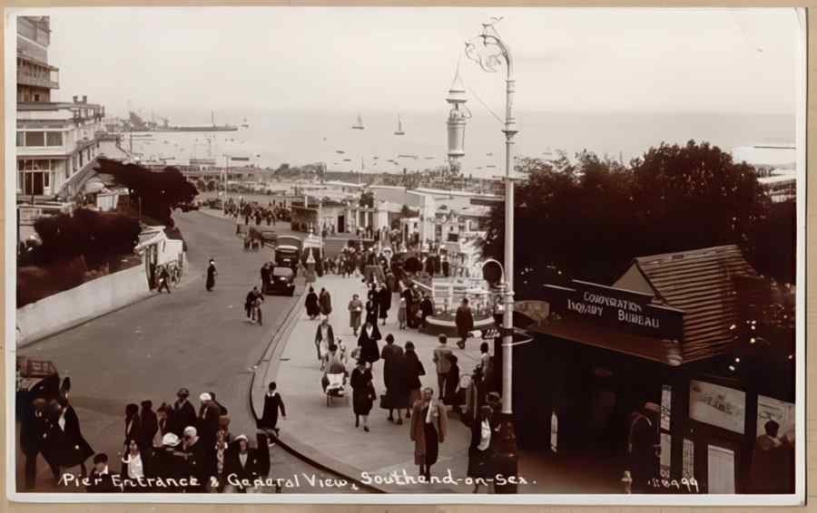 Essex England 13652 Vintage A4 Photo Print