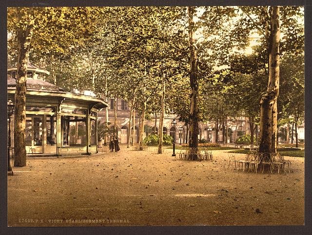 Etablissment Thermal Vichy Vintage A4 Photo Print