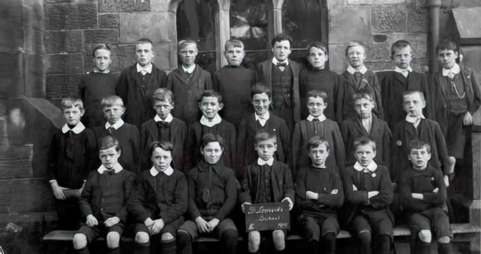 Fife Dunfermline St Leonards Primary School 1915 Vintage A4 Photo Print
