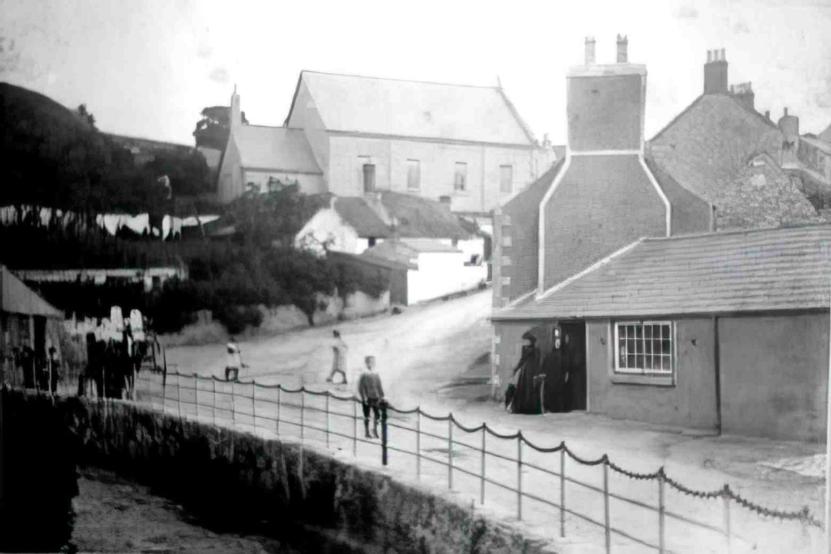 Flintshire Dyserth Opposite the Red Lion Vintage A4 Photo Print
