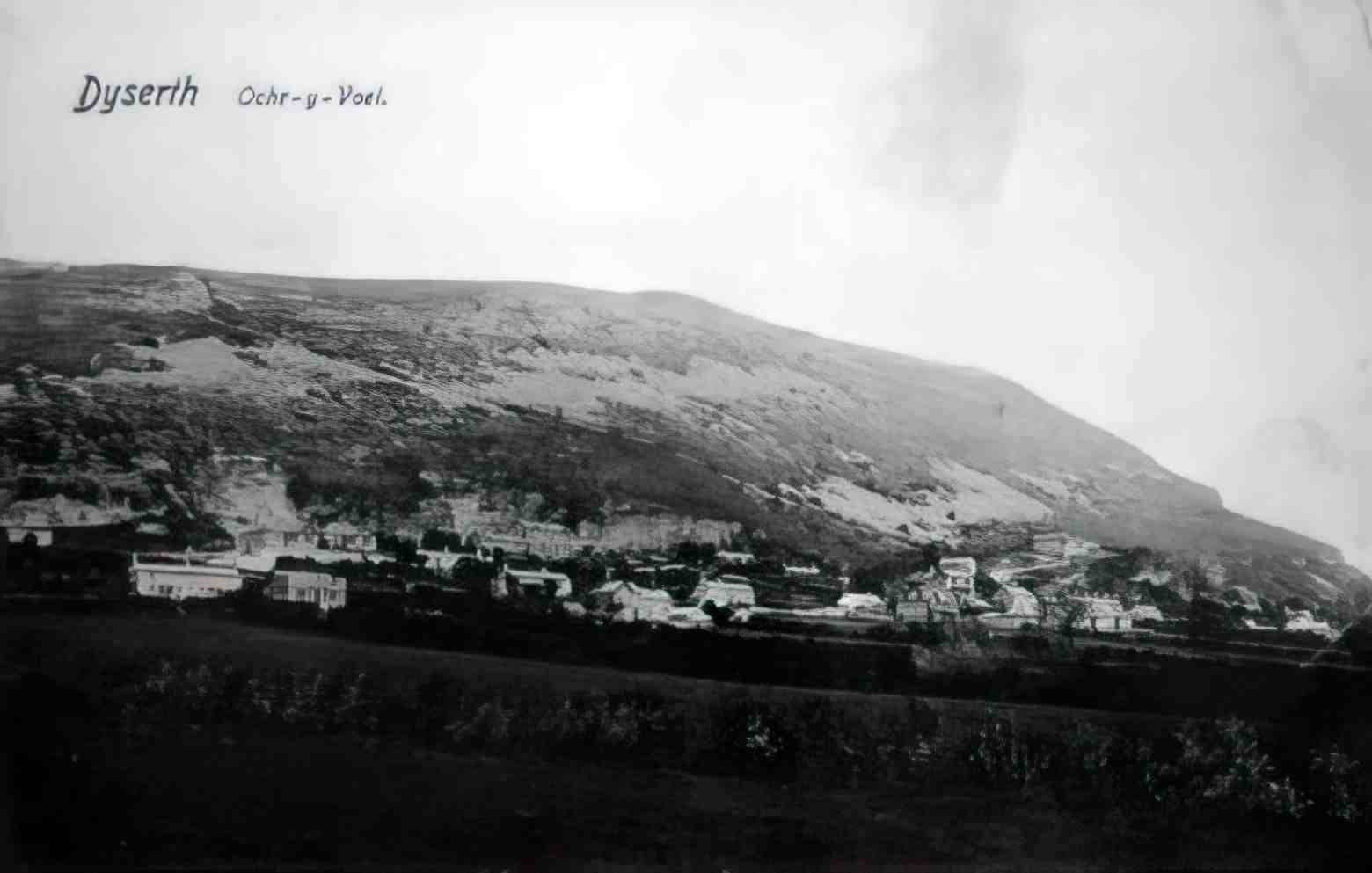 Flintshire Dyserth a Ochr y Voel Vintage A4 Photo Print