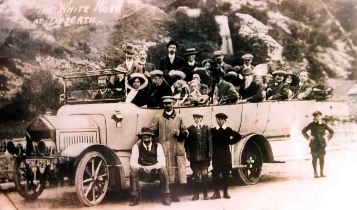 Flintshire Dyserth the White Rose Vintage A4 Photo Print