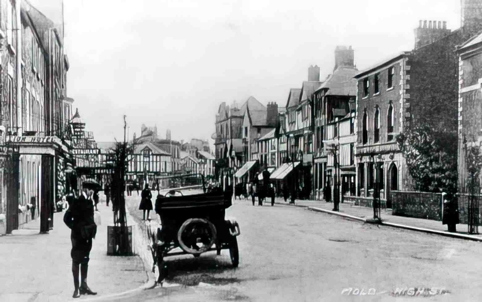 Flintshire Mold High Street V Vintage A4 Photo Print
