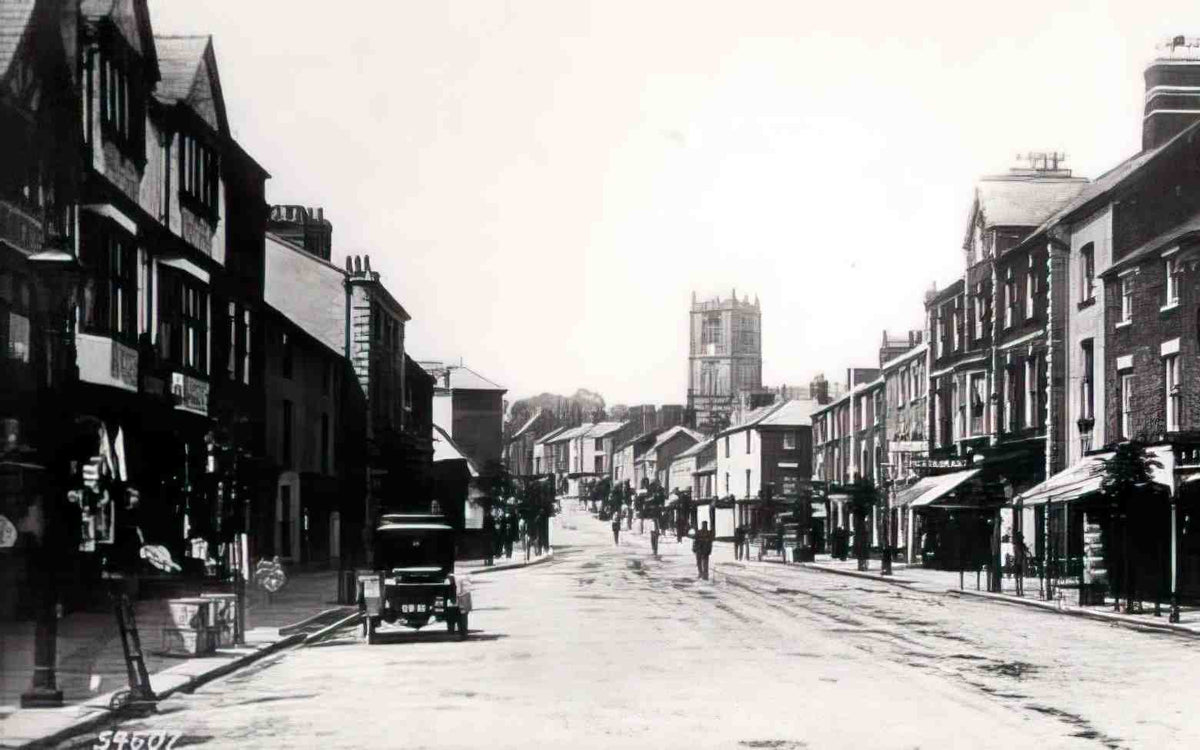 Flintshire Mold High Street XVI Vintage A4 Photo Print