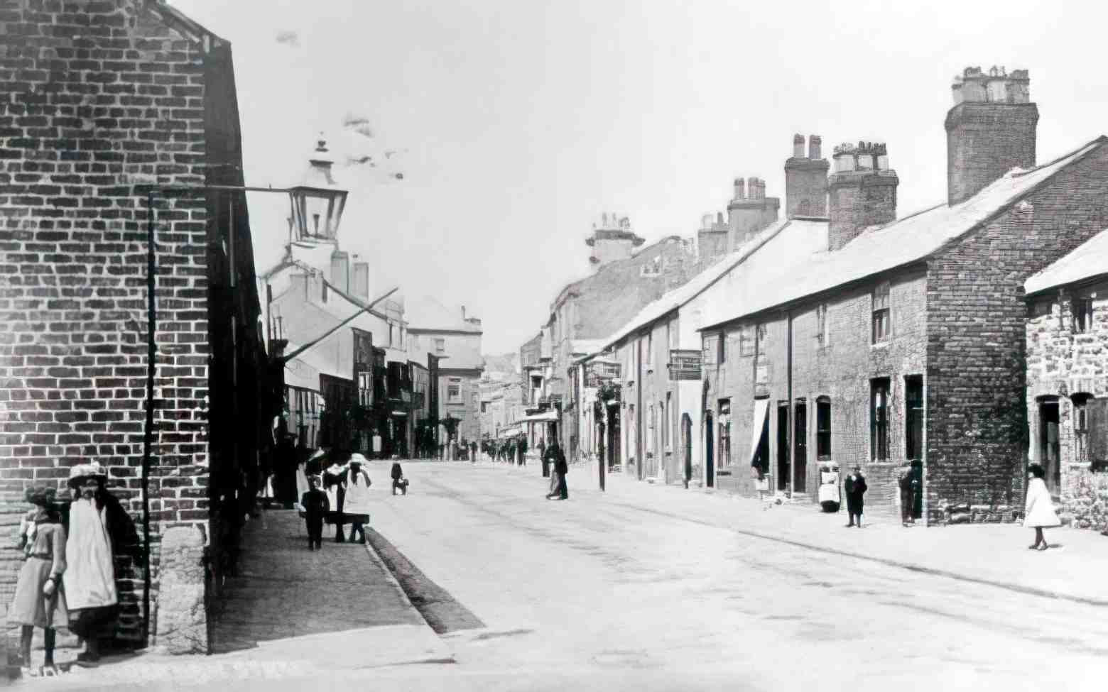 Flintshire Mold Wrexham Street Vintage A4 Photo Print