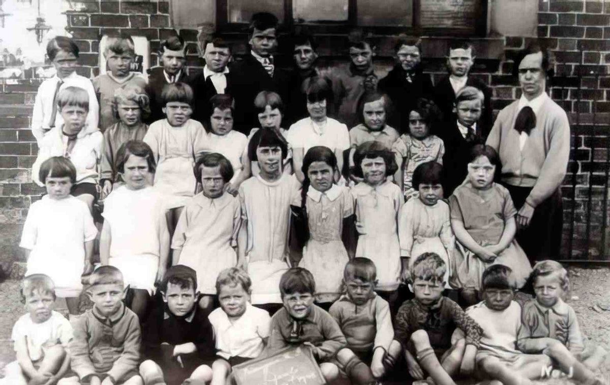Flintshire Nerquis Infants 1933 Vintage A4 Photo Print
