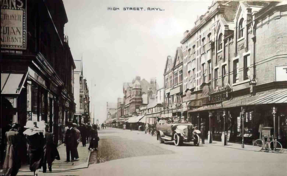 Flintshire Rhyl High Street Vintage A4 Photo Print