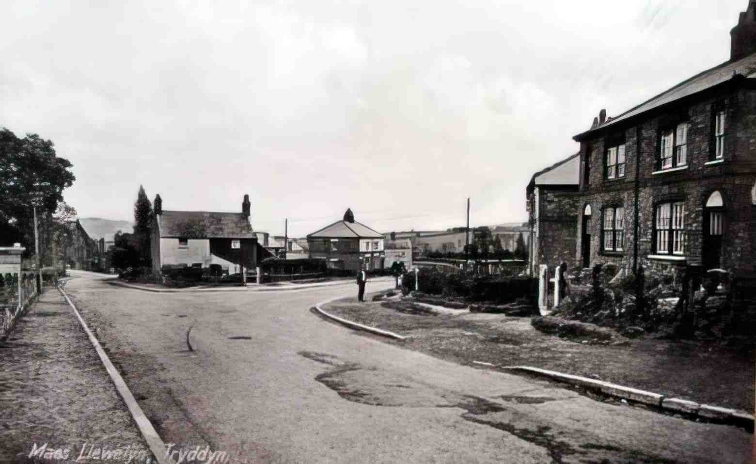 Flintshire Tryddyn Maes Llewelyn Vintage A4 Photo Print