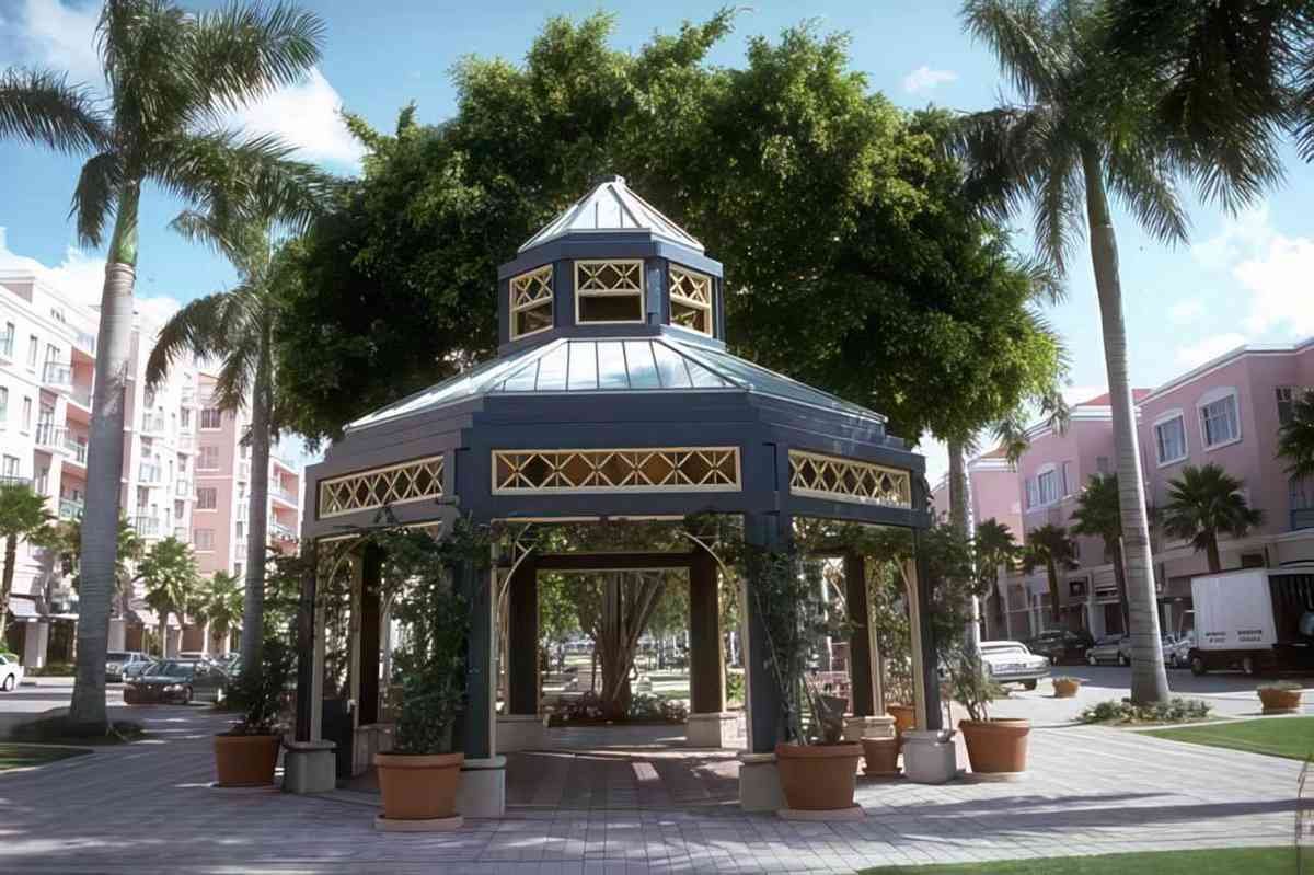 Florida gazebo plaza palm A4 Photo Print