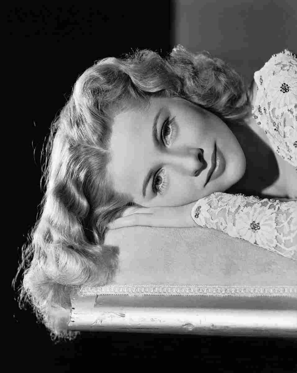 Fontaine Joan 3 film star poster A4 Photo Print