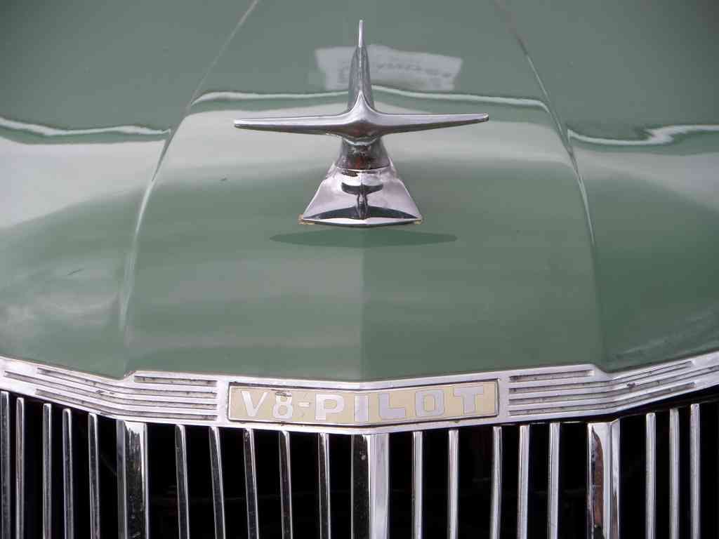 Ford V8 Pilot Boot Bonnet 2725 A4 Photo Print