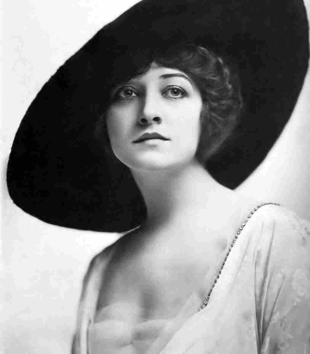 Frederick Pauline 1 film star poster A4 Photo Print