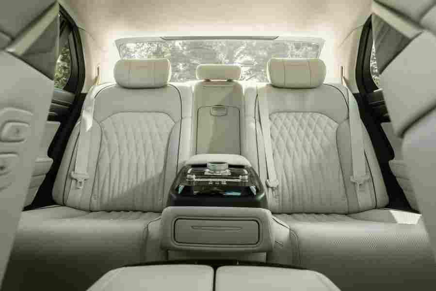 GENESIS G90 6722 11 Car A4 Photo Print