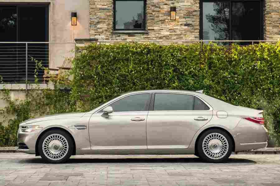 GENESIS G90 6722 19 Car A4 Photo Print