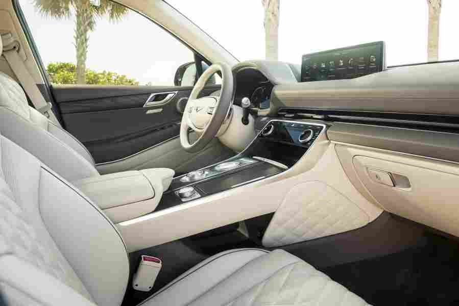 GENESIS GV80 6725 16 Car A4 Photo Print