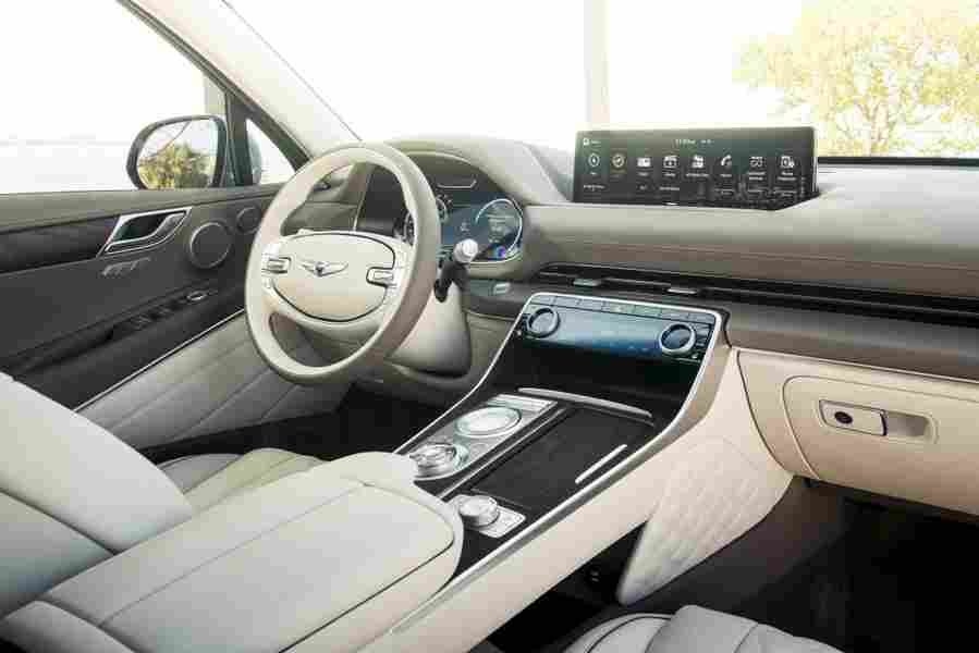 GENESIS GV80 6725 17 Car A4 Photo Print
