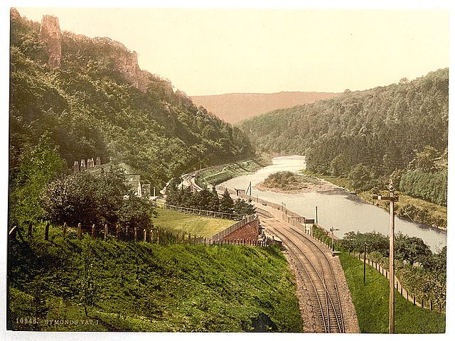General view I Symonds Yat Vintage A4 Photo Print