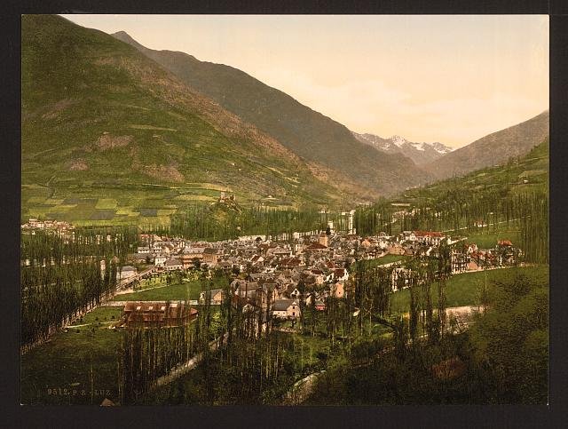 General view Luz Pyrenees Vintage A4 Photo Print