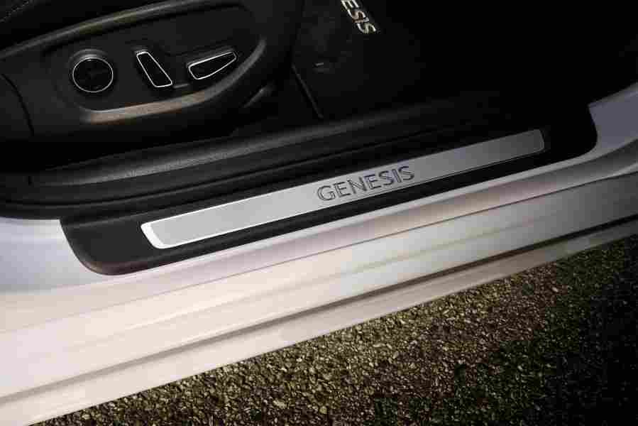 Genesis G80 5982 109 Car A4 Photo Print