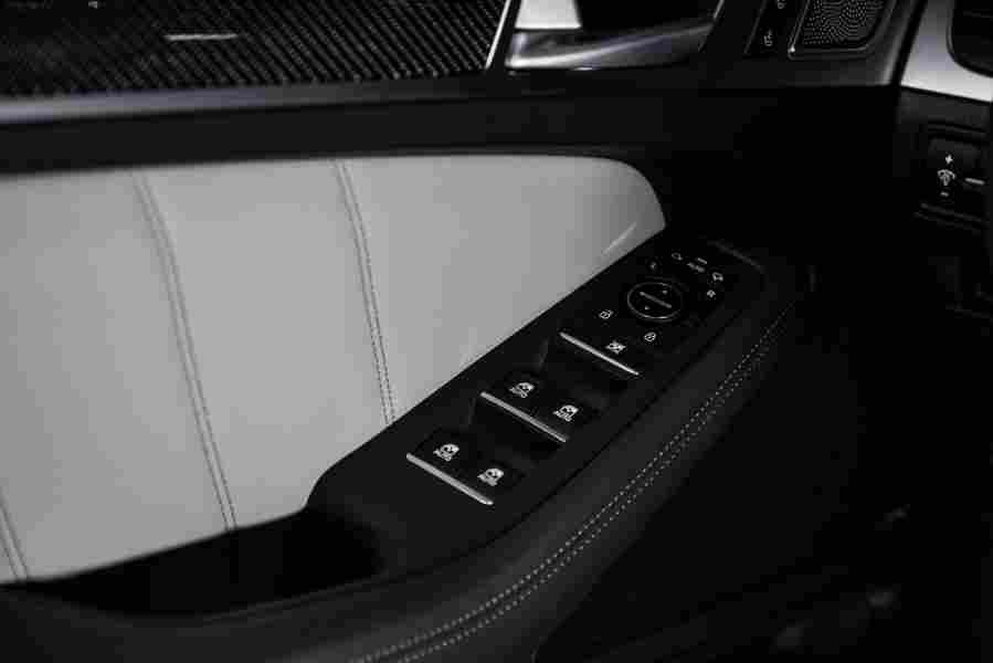 Genesis G80 5982 95 Car A4 Photo Print
