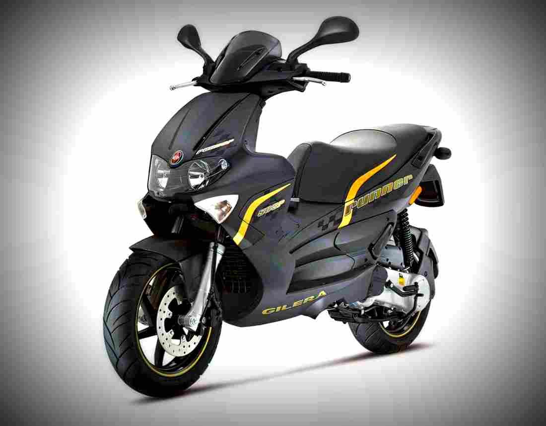 Gilera Runner 125 White Soul 2017 2 motorbike A4 Photo Print