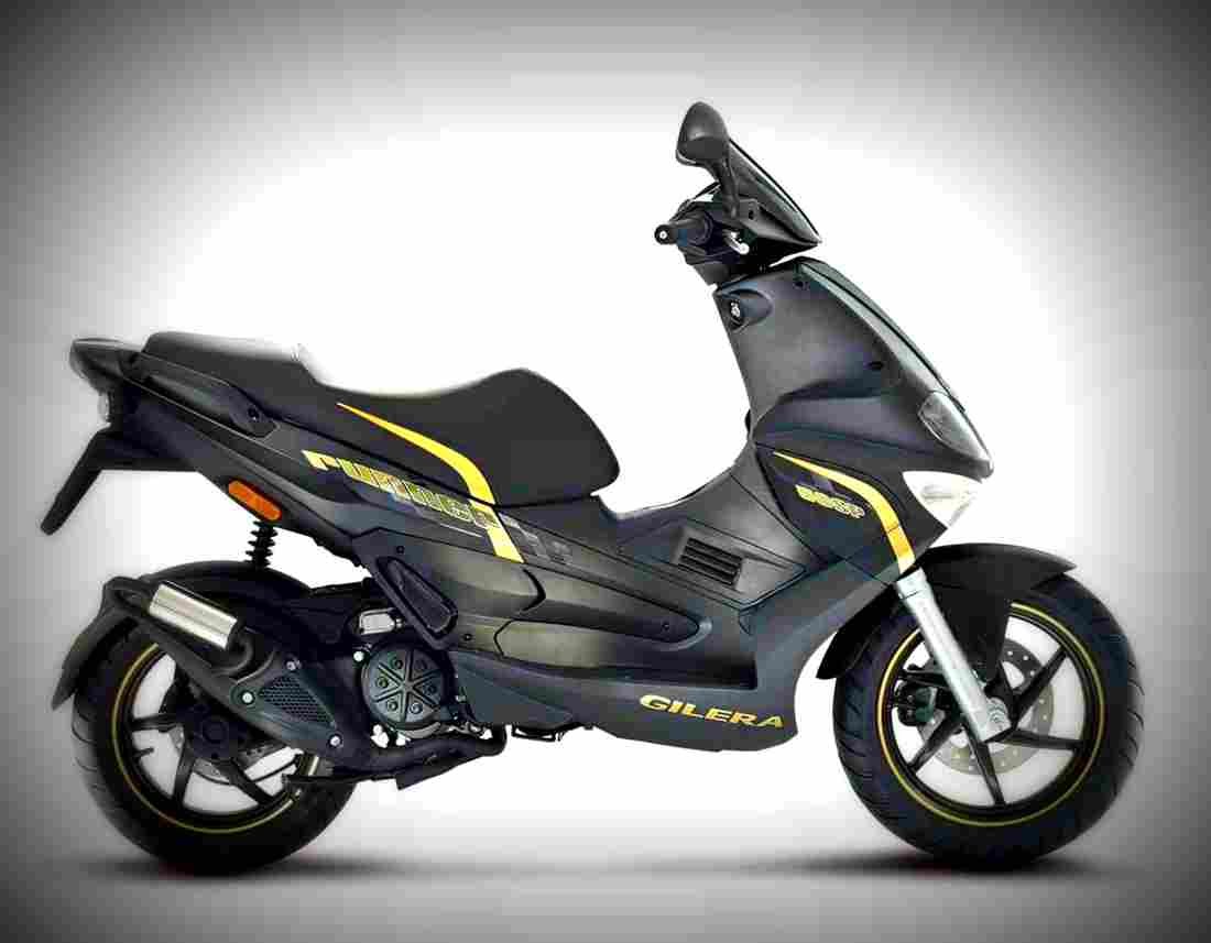 Gilera Runner 125 White Soul 2017 3 motorbike A4 Photo Print