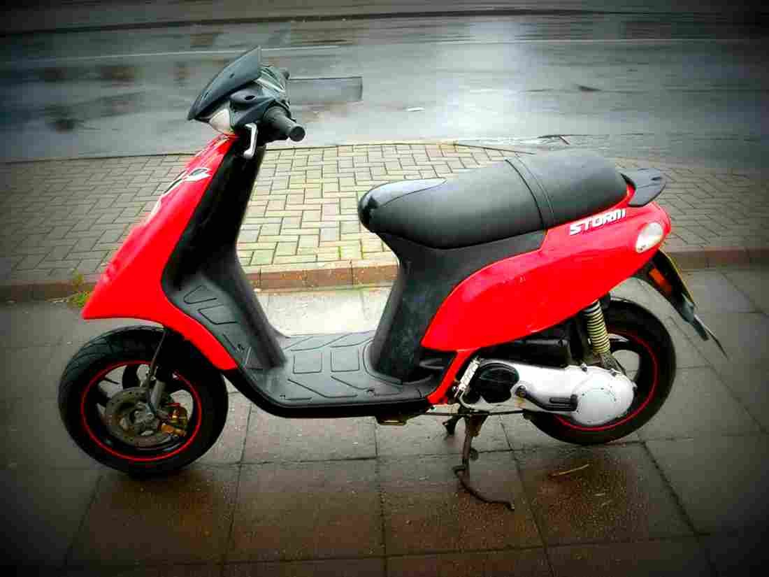 Gilera Storm 50 Storm 50 2 motorbike A4 Photo Print