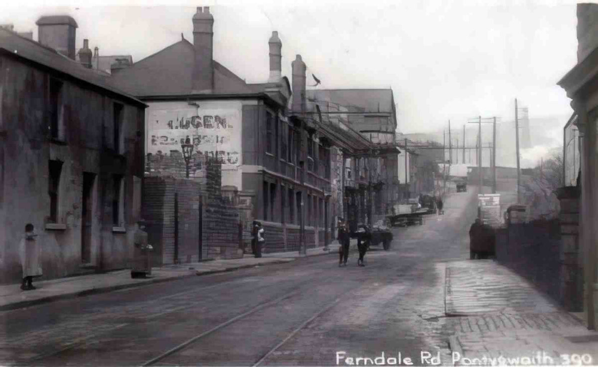 Glamorganshire Rhondda Pontygwaith Ferndale Road Vintage A4 Photo Print
