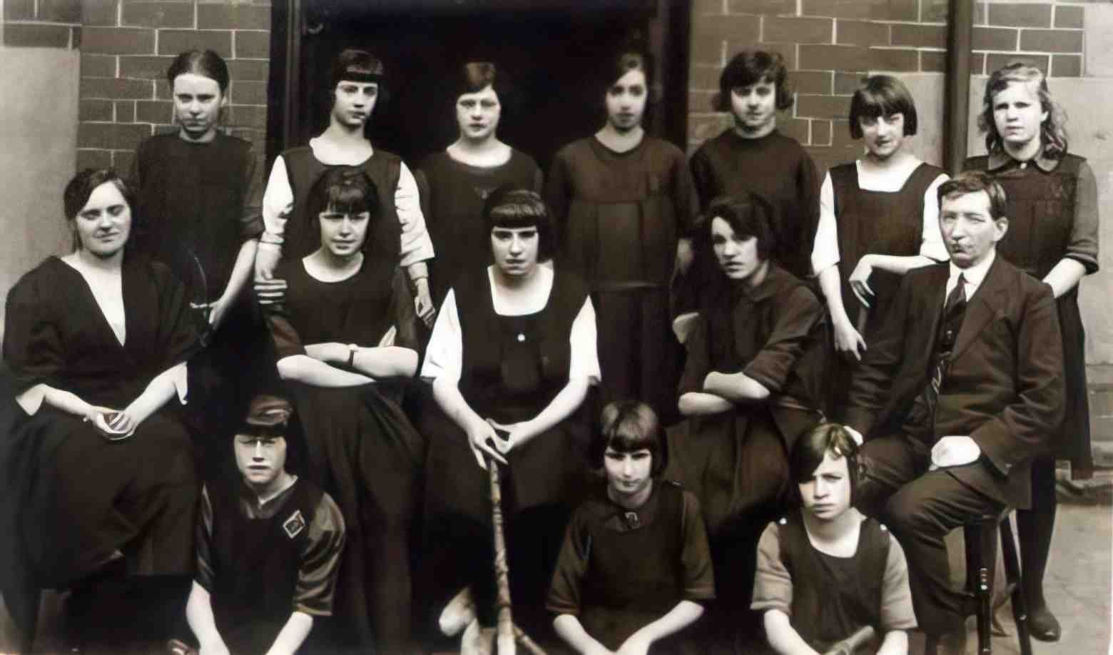 Glamorganshire Rhondda Tonypandy Junior Hockey Team 1923 Byfields Vintage A4 Photo Print